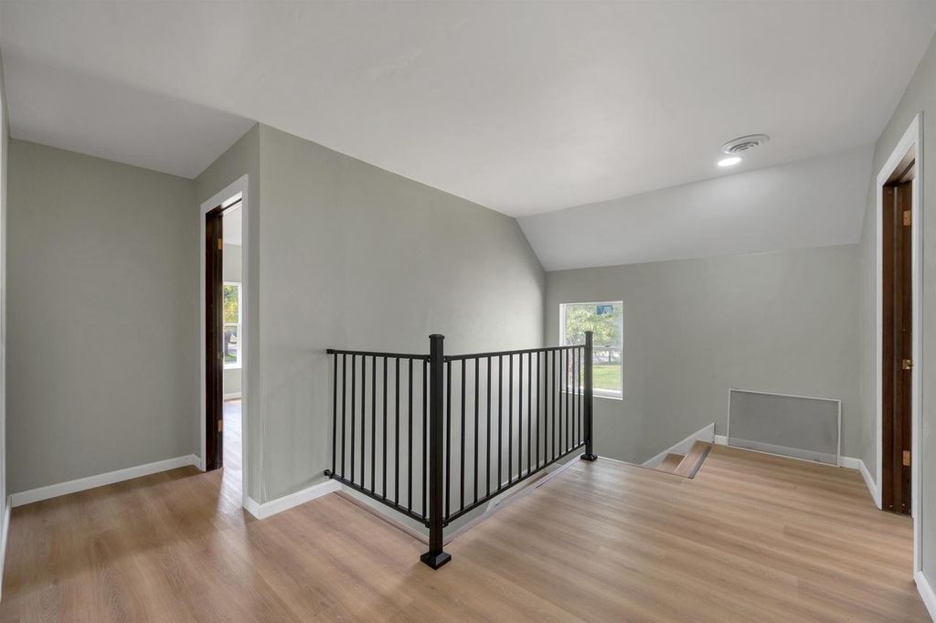 Photo of 1301 Garland STREET, WI 54301 (MLS # 50314688)