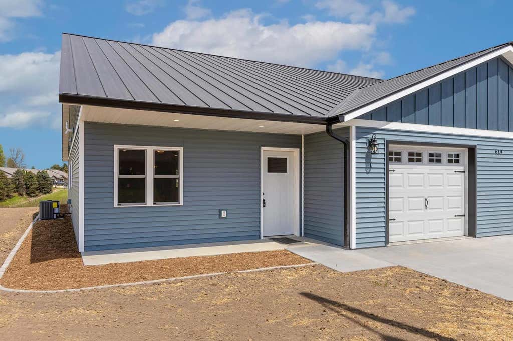 Photo of 627 Salsbery CIRCLE #1, Hillsboro, WI 54634 (MLS # 2029764)