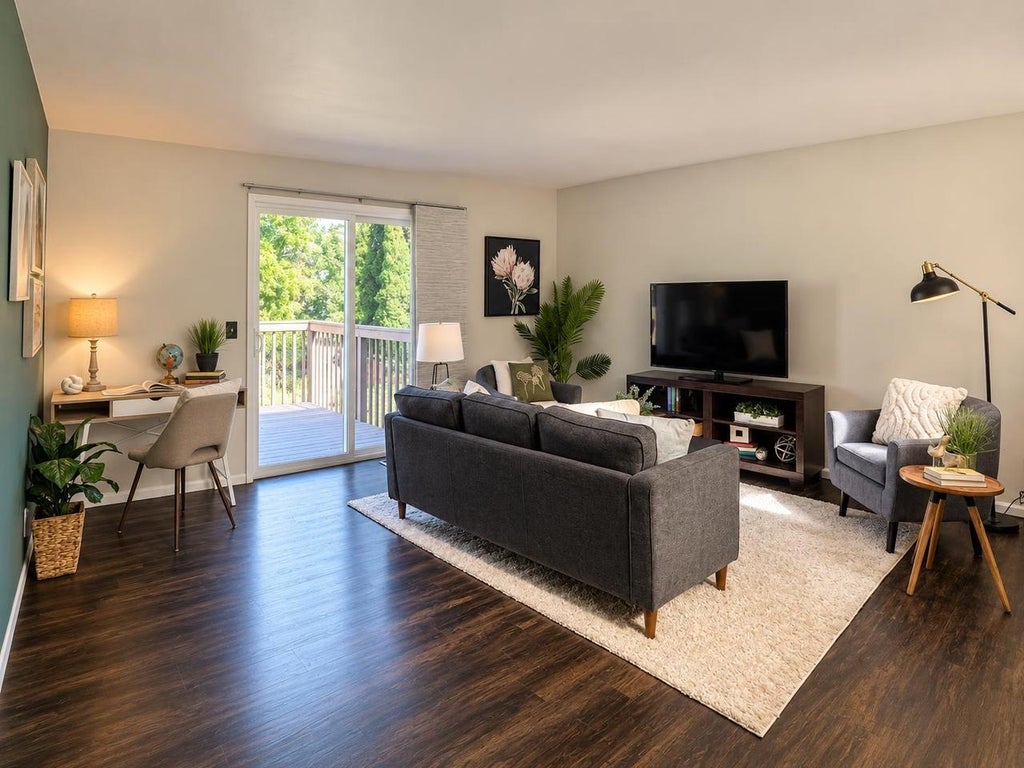 Photo of 15 Geronimo CIRCLE, Madison, WI 53713 (MLS # 2034162)