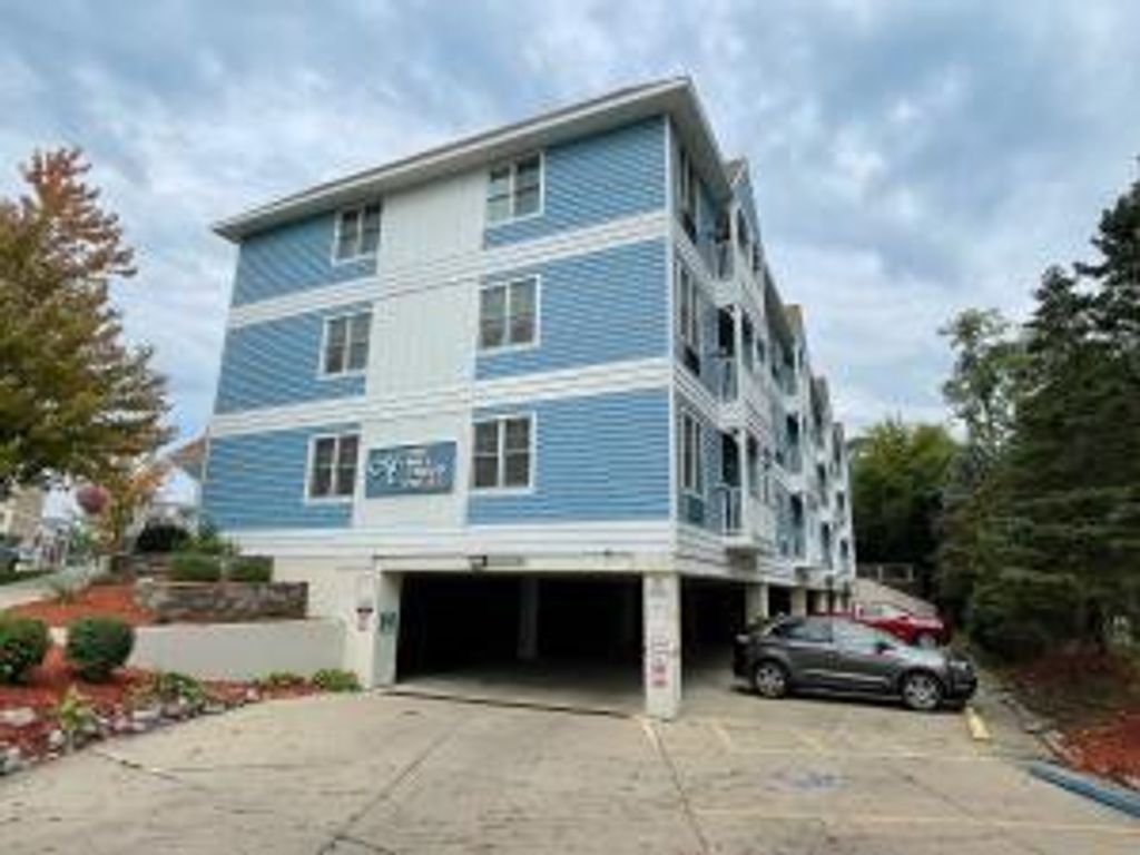 Photo of 123 Center STREET #202, Lake Geneva, WI 53147 (MLS # 1962105)
