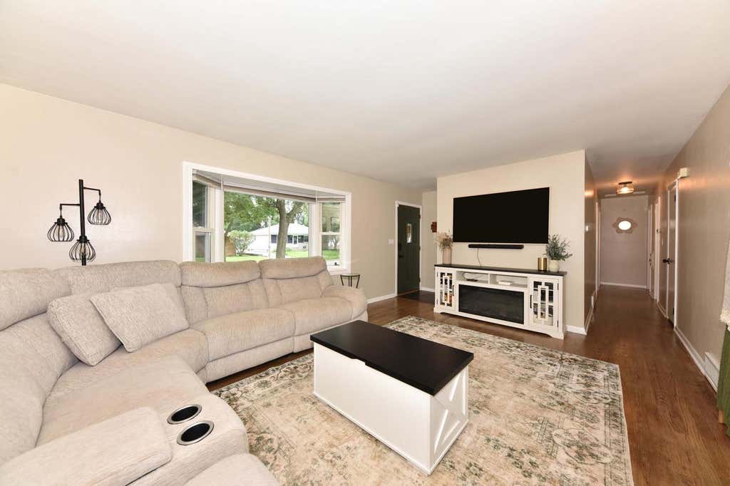 Photo of 6100 W Hustis STREET, Milwaukee, WI 53223 (MLS # 1976689)