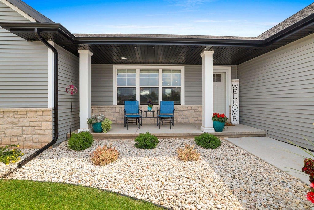 Photo of 2529 Meyer WAY, De Pere, WI 54115 (MLS # 50330961)