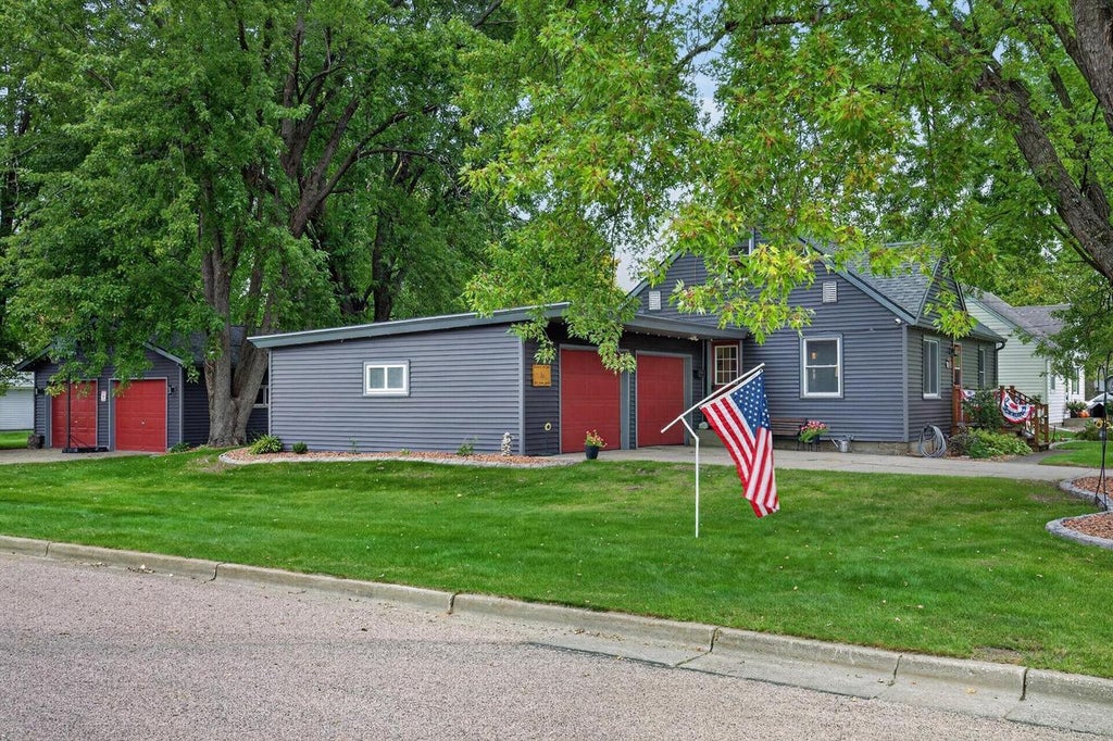 Photo of 1830 Carey STREET, Wisconsin Rapids, WI 54495 (MLS # 22604820)