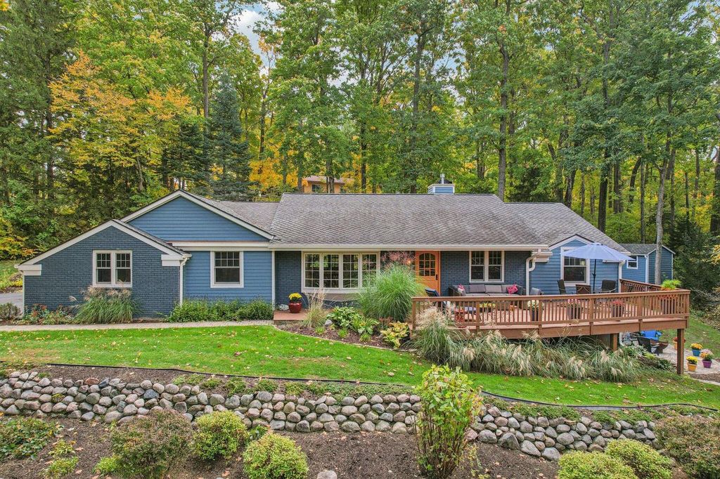 Photo of W3423 McDonald ROAD, Lake Geneva, WI 53147 (MLS # 1939815)