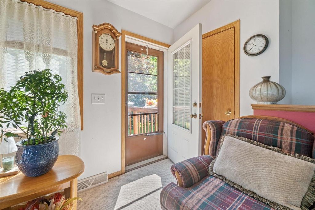 Photo of W954 Spring Grove ROAD, Green Lake, WI 54971 (MLS # 2008148)