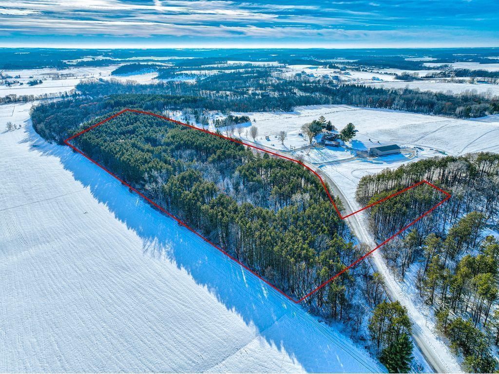 Photo of TBD Coulee Trail, Roberts, WI 54023 (MLS # 7006797)