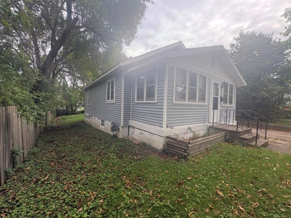 Photo of 512 Nina AVENUE, Wausau, WI 54403 (MLS # 22604648)