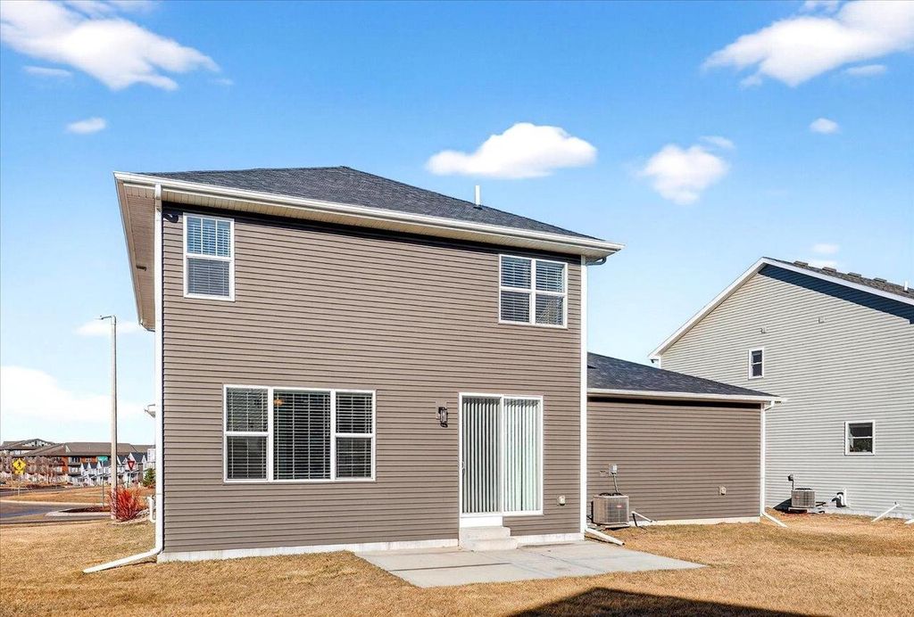 Photo of 533 Redan DRIVE, Verona, WI 53593 (MLS # 2016842)