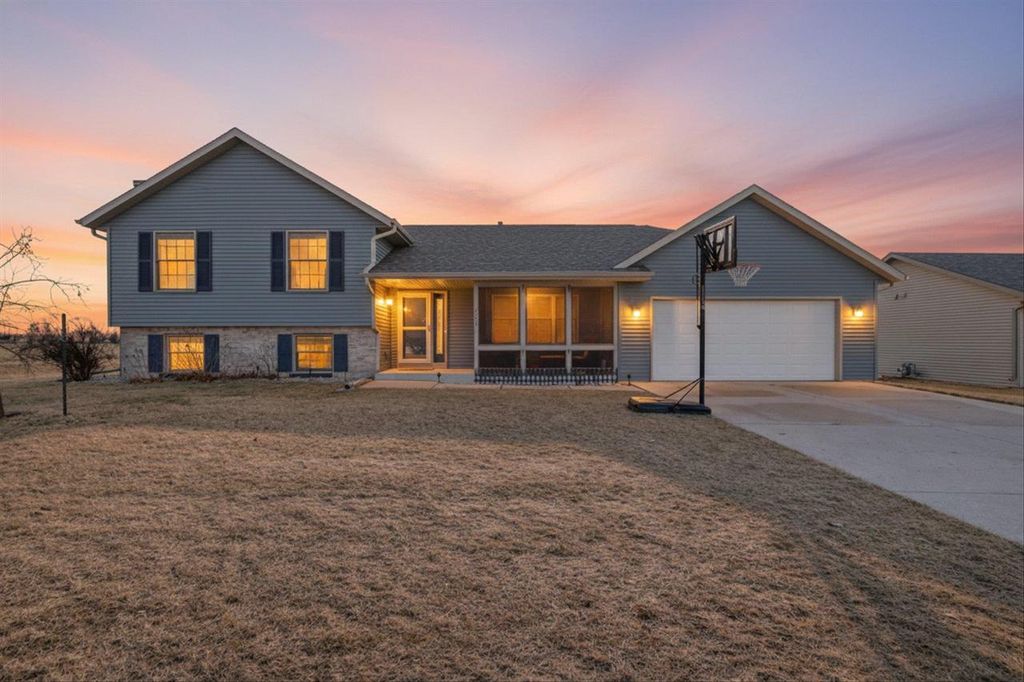 Photo of 2603 Omaha DRIVE, Janesville, WI 53546 (MLS # 2014655)