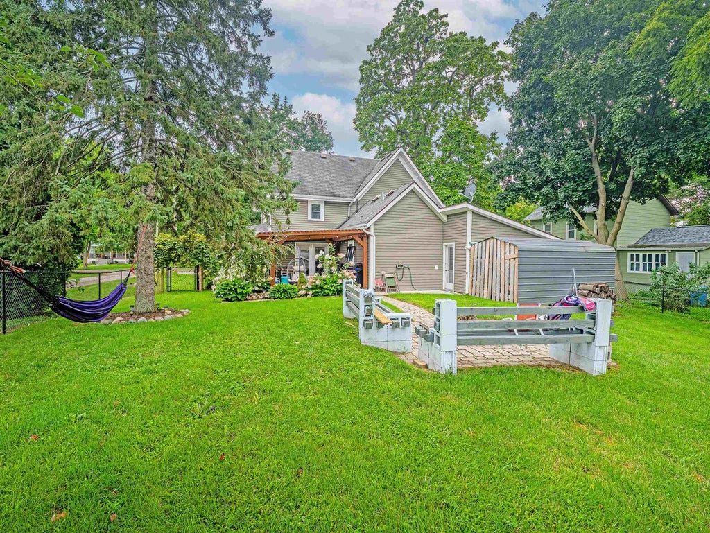 Photo of 215 CHURCH STREET, Brooklyn, WI 53521 (MLS # 2030541)