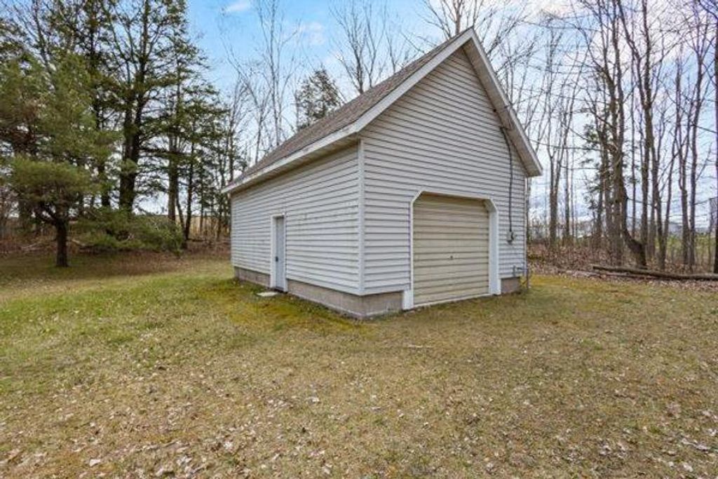 Photo of 628 S Neenah AVENUE, Sturgeon Bay, WI 54235 (MLS # 50324866)