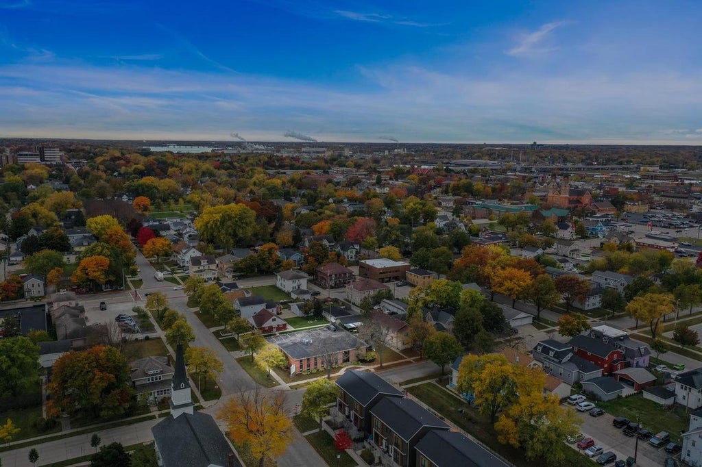 Photo of 828 Cherry STREET, Green Bay, WI 54301 (MLS # 50327919)