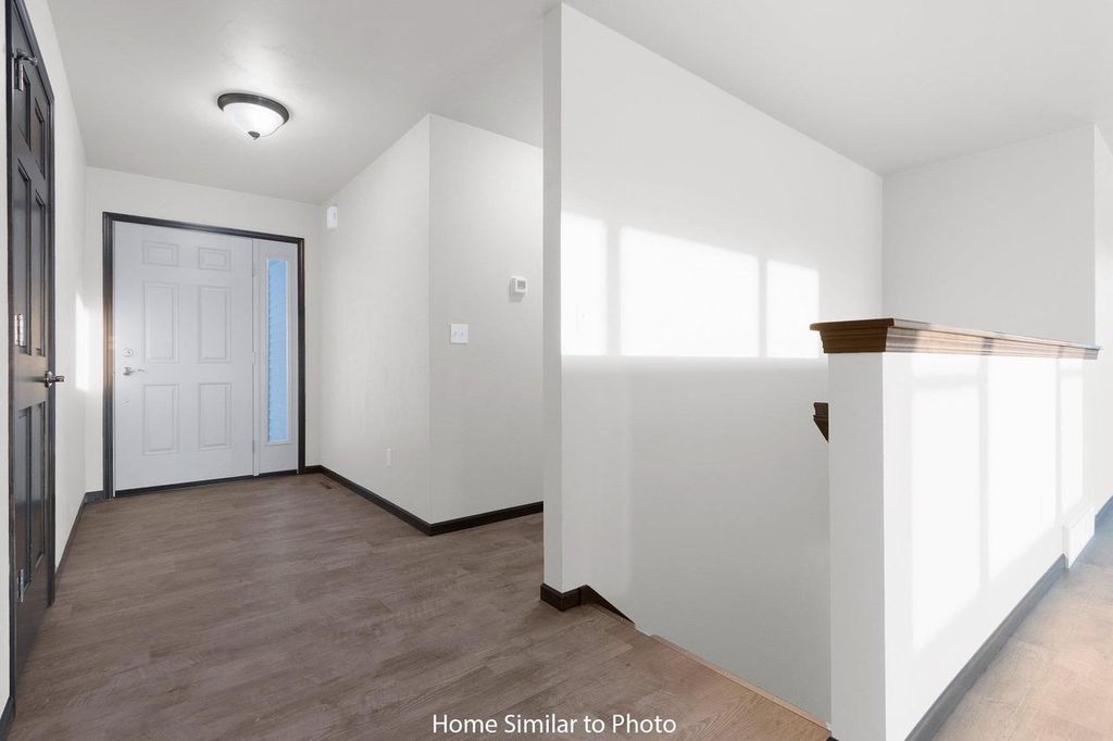 Photo of 1719 Betty Jean LANE, Green Bay, WI 54313 (MLS # 50320177)