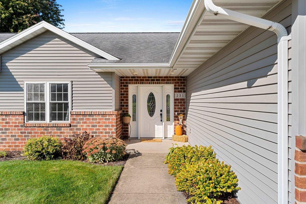 Photo of 231 Winchester DRIVE, Seymour, WI 54165 (MLS # 50333412)