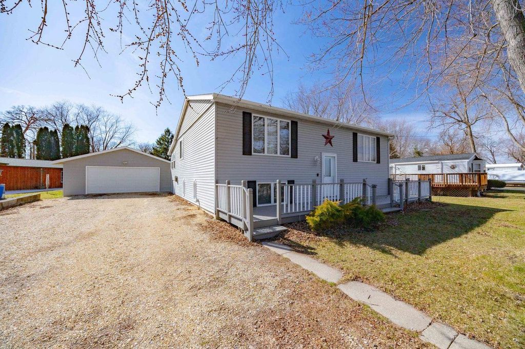 Photo of 11611 N Charley Bluff ROAD, Milton, WI 53563 (MLS # 2018047)