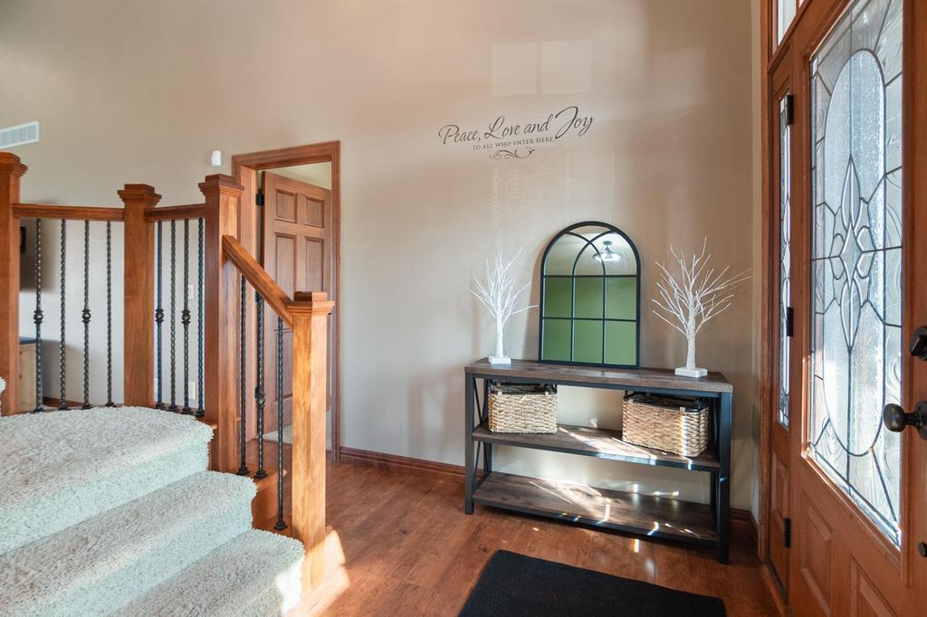 Photo of 2145 Roberta COURT, Green Bay, WI 54313 (MLS # 50321864)