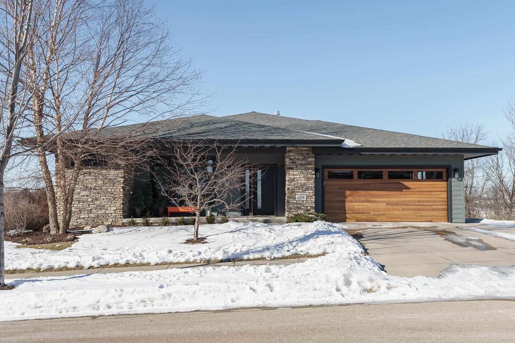 Photo of 5038 Congressional HILL, Middleton, WI 53597 (MLS # 2015561)