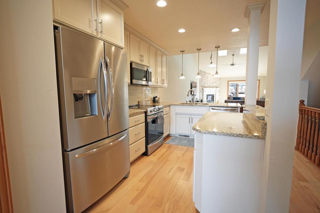 Photo of 1064 Coronado COURT, Hobart, WI 54155 (MLS # 50321729)