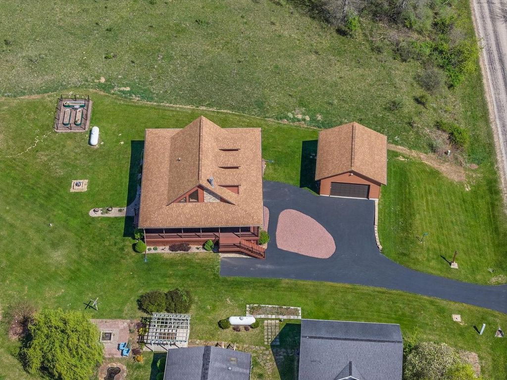 Photo of S991 Club House DRIVE, La Valle, WI 53941 (MLS # 2022735)
