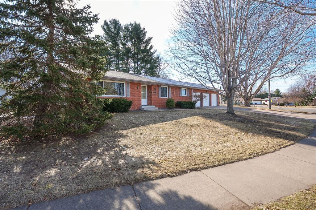 Photo of 1205 Webster AVENUE, Eau Claire, WI 54701 (MLS # 1602269)