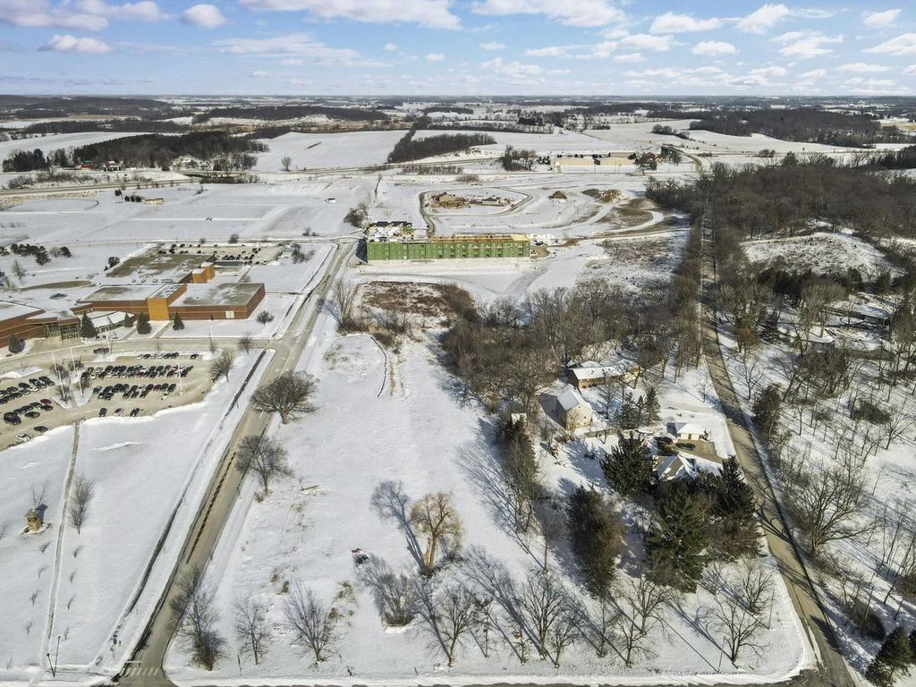 Photo of 1310 Campus DRIVE, Fort Atkinson, WI 53538 (MLS # 2015800)