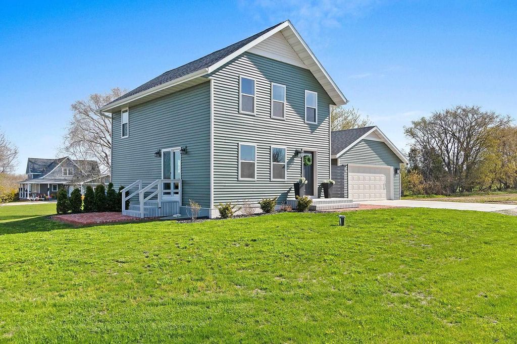 Photo of 10892 Stage ROAD, Brussels, WI 54204 (MLS # 50324840)