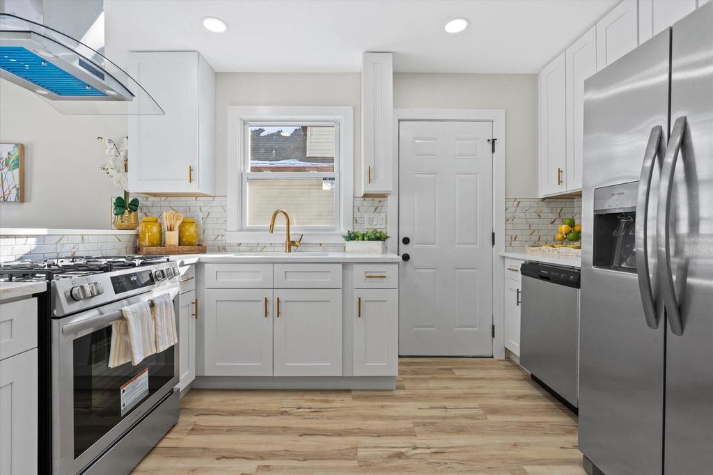 Photo of 4547 N 49th STREET, Milwaukee, WI 53218 (MLS # 1949515)