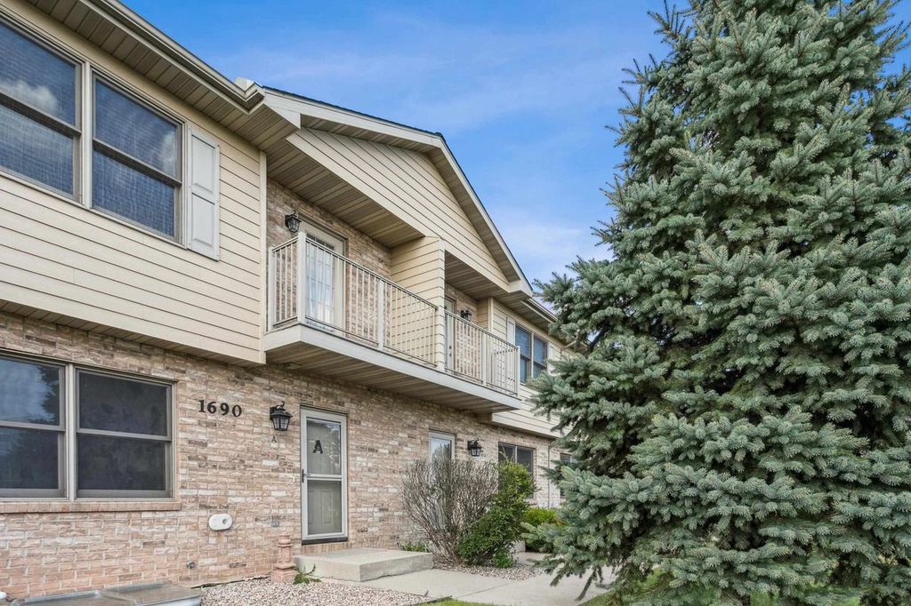 Photo of 1690 Drum Corps DRIVE, Menasha, WI 54952 (MLS # 50318001)