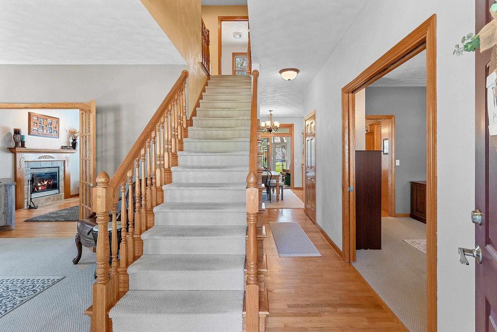 Photo of 88 Bellevue PLACE, Appleton, WI 54913 (MLS # 50325344)
