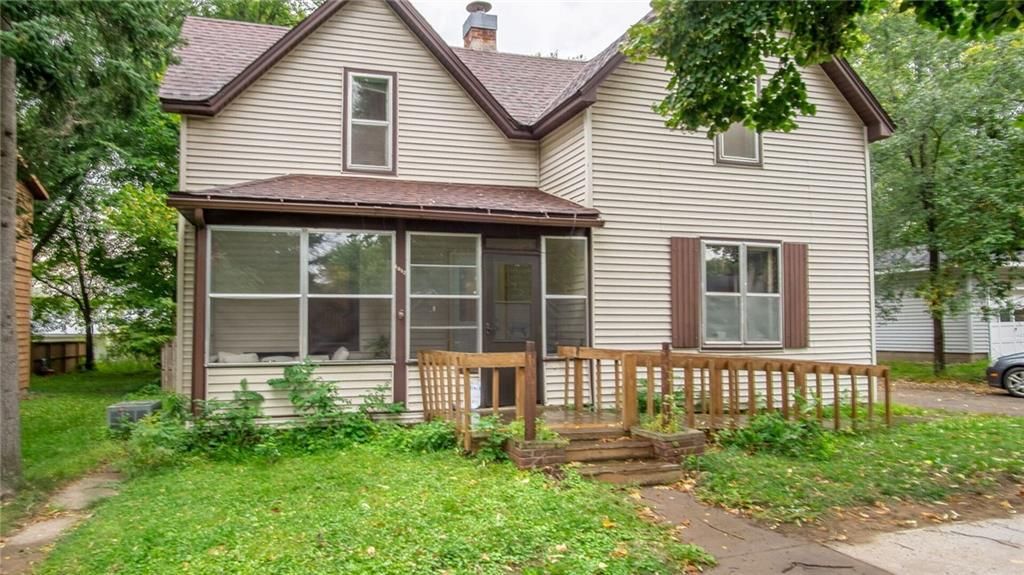 Photo of 1217 9th STREET #House, Menomonie, WI 54751 (MLS # 1596543)