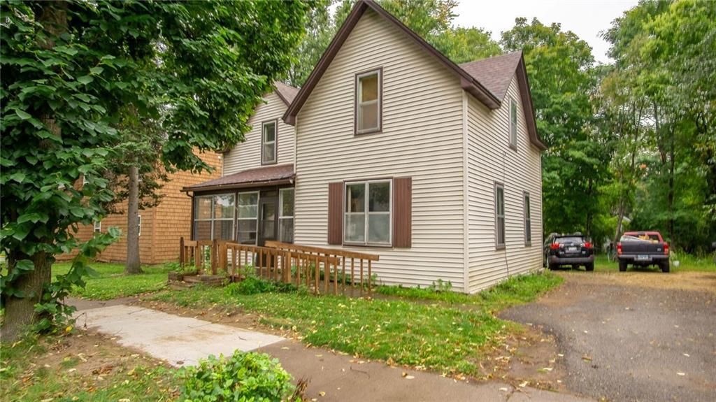 Photo of 1217 9th STREET #House, Menomonie, WI 54751 (MLS # 1596543)