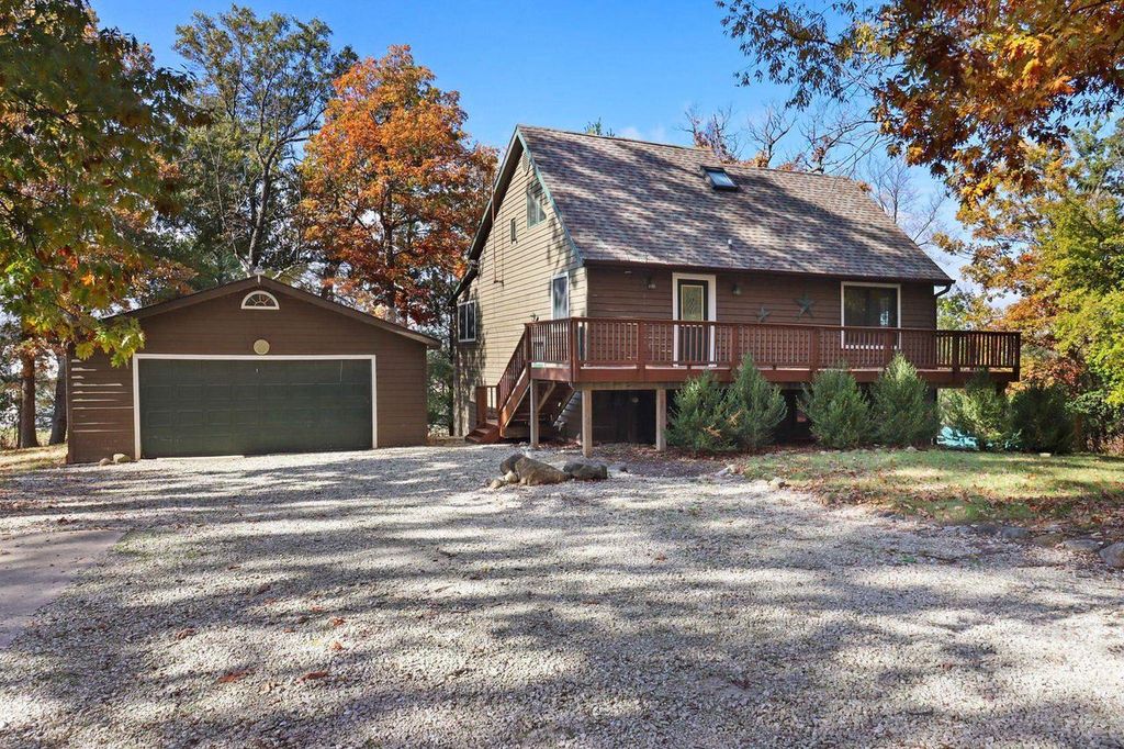 Photo of W3797 Lakeview Park DRIVE, Lake Geneva, WI 53147 (MLS # 2012039)