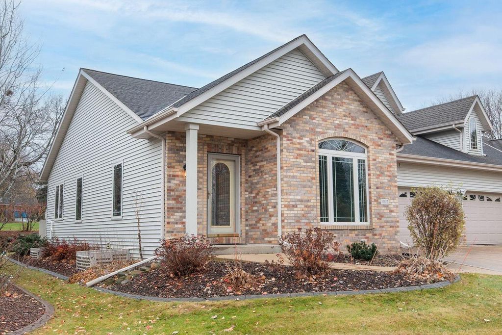 Photo of 3027 Joshua LANE, West Bend, WI 53095 (MLS # 1943993)