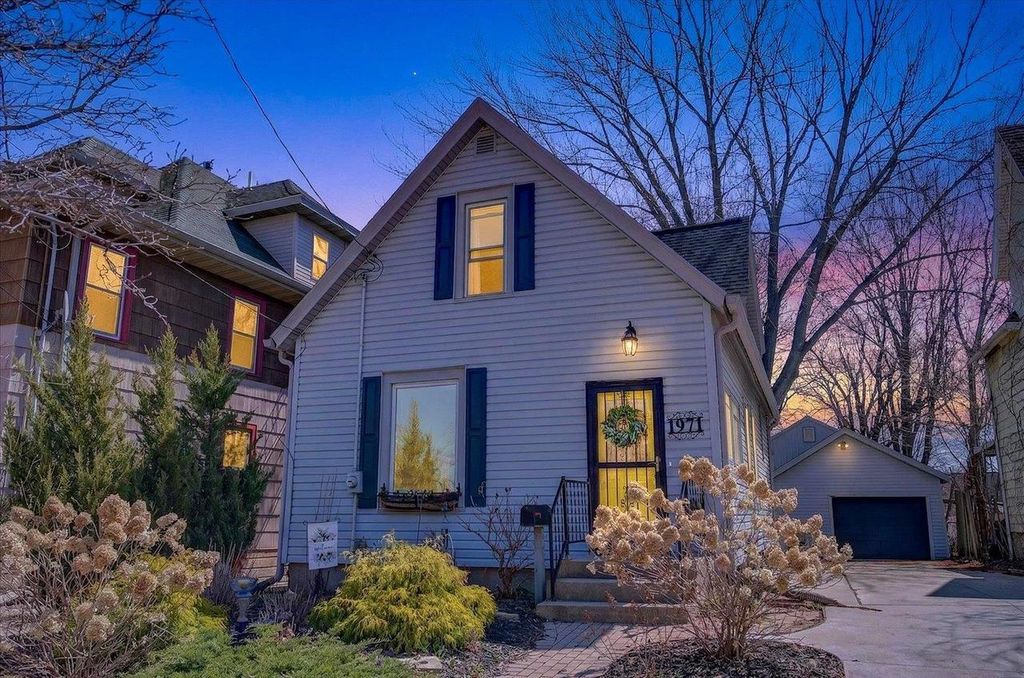 Photo of 1971 E Washington AVENUE, Madison, WI 53704 (MLS # 2020250)