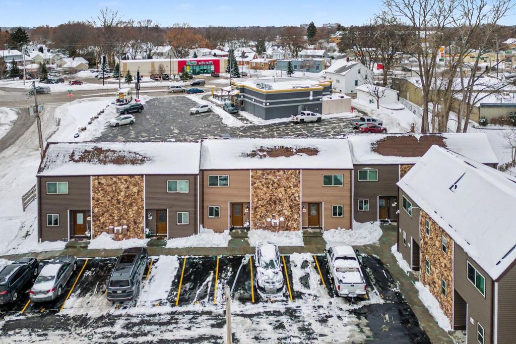 Photo of 1747 &amp; 1749 Oakdale AVENUE, Green Bay, WI 54302 (MLS # 50322839)