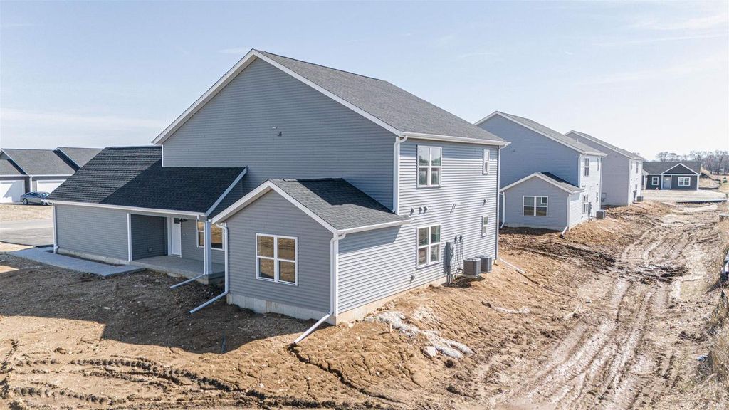 Photo of 1812-1814 W Kyle CIRCLE, Beloit, WI 53511 (MLS # 2019777)