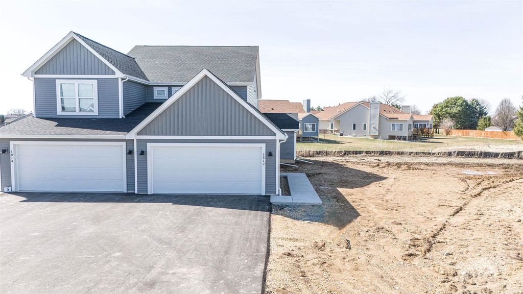 Photo of 1812-1814 W Kyle CIRCLE, Beloit, WI 53511 (MLS # 2019777)