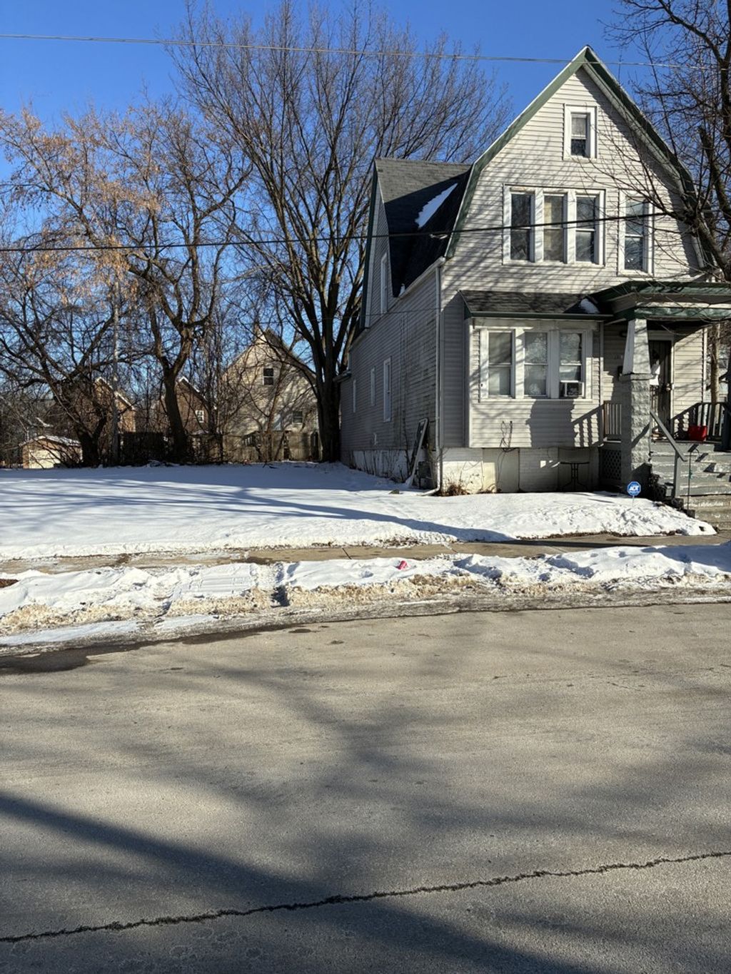 Photo of 2814 N 12th STREET, Milwaukee, WI 53206 (MLS # 1948752)