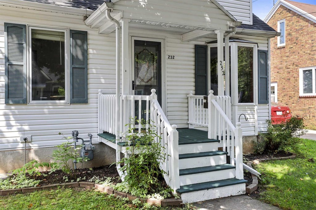 Photo of 232 Quinton STREET, Green Bay, WI 54302 (MLS # 50331801)