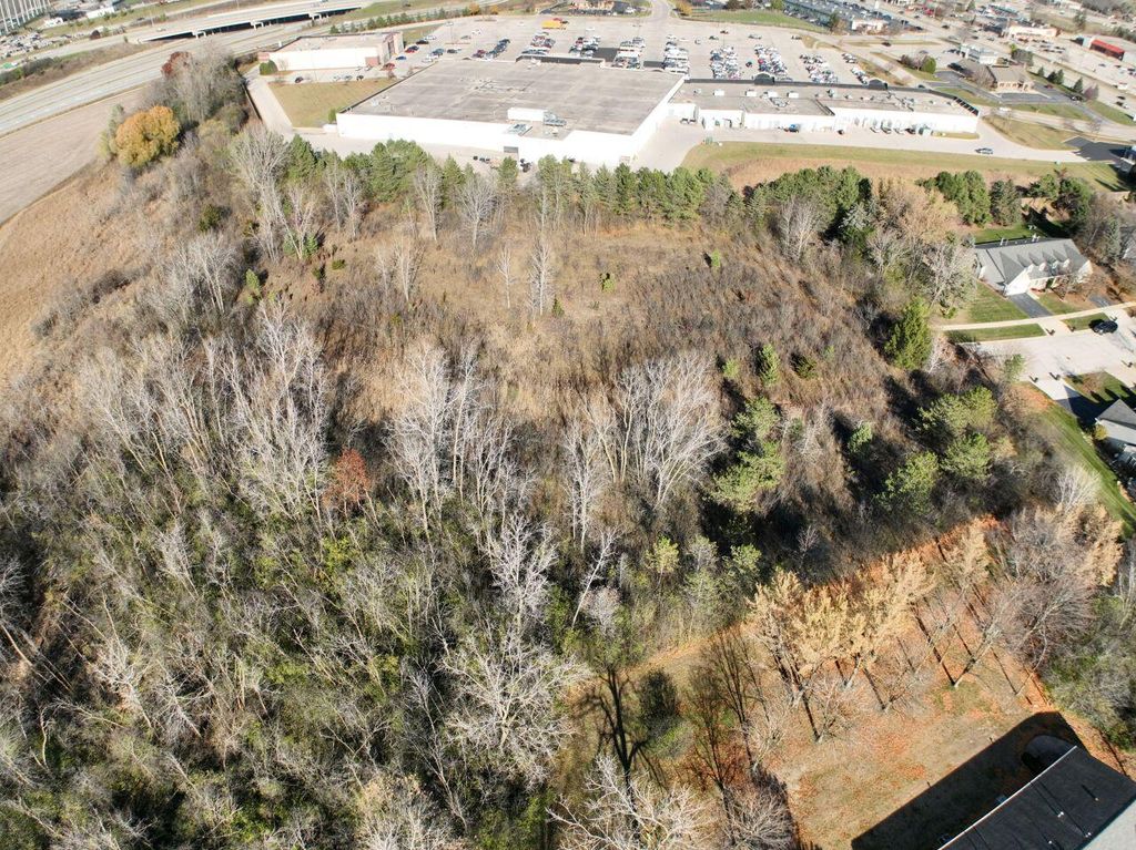 Photo of Lt7 W Terrace DRIVE, Franklin, WI 53132 (MLS # 1942850)