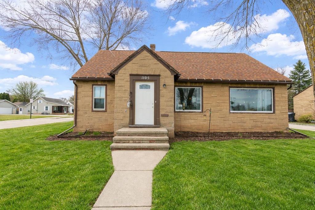 Photo of 1105 Madison STREET, Little Chute, WI 54140 (MLS # 50323182)