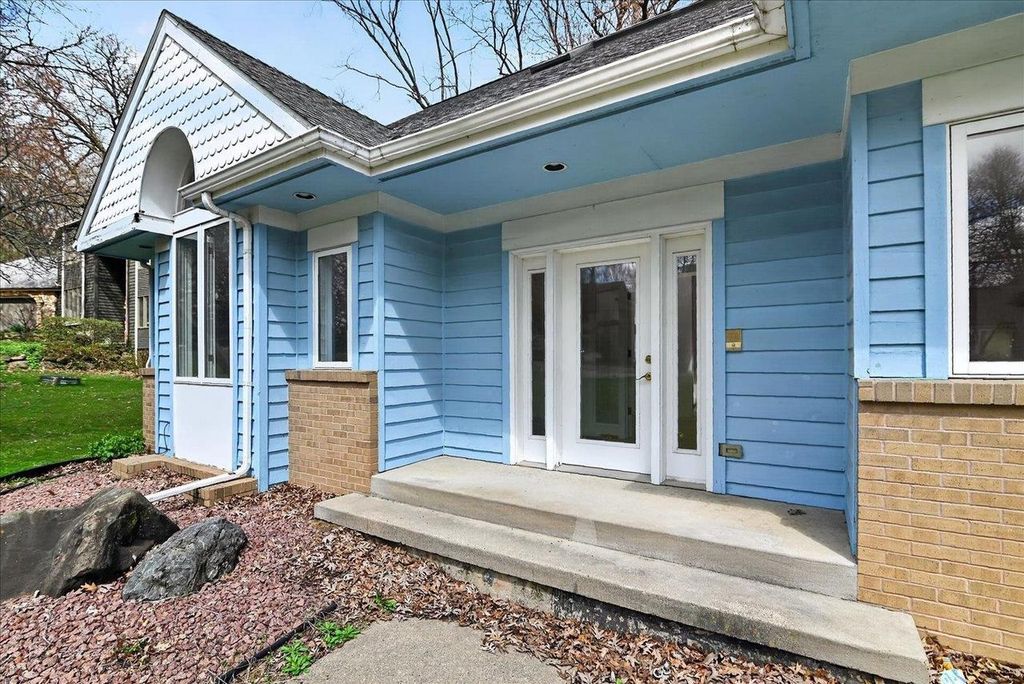 Photo of 5824 Osmundsen COURT, Fitchburg, WI 53711 (MLS # 2023863)