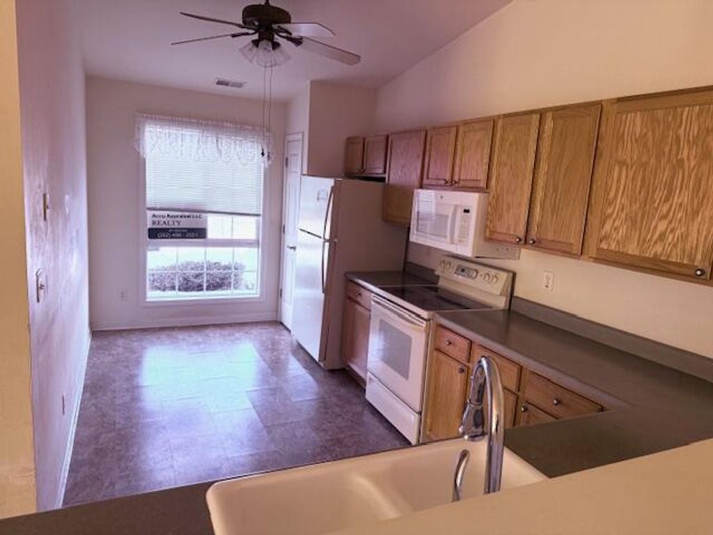 Photo of 1901 27th AVENUE #6, Kenosha, WI 53140 (MLS # 1944501)