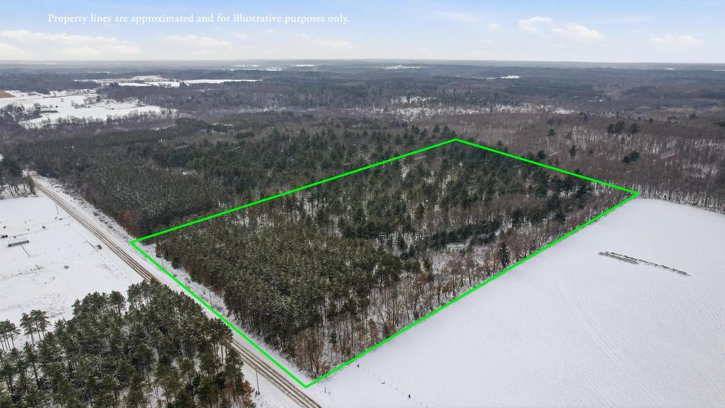 Photo of 20 Acres County Road D, Waupaca, WI 54981 (MLS # 22505689)