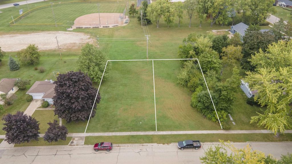 Photo of Lot 2 W Marquette STREET, Berlin, WI 54923 (MLS # 50316001)