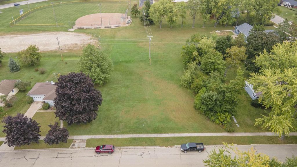 Photo of Lot 2 W Marquette STREET, Berlin, WI 54923 (MLS # 50316001)