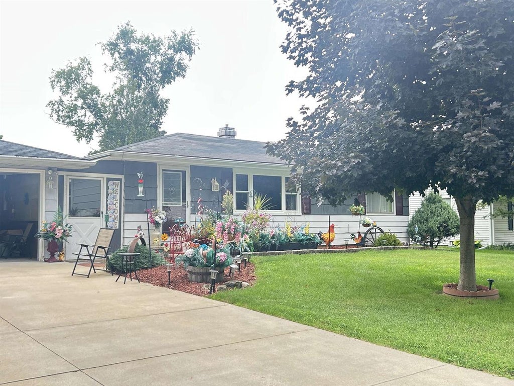 Photo of 434 Melanie LANE, Ripon, WI 54971 (MLS # 50330826)