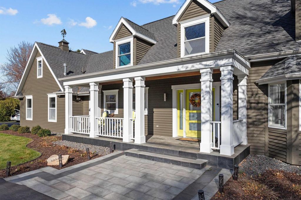 Photo of 104 Limekiln DRIVE, Neenah, WI 54952 (MLS # 50318235)