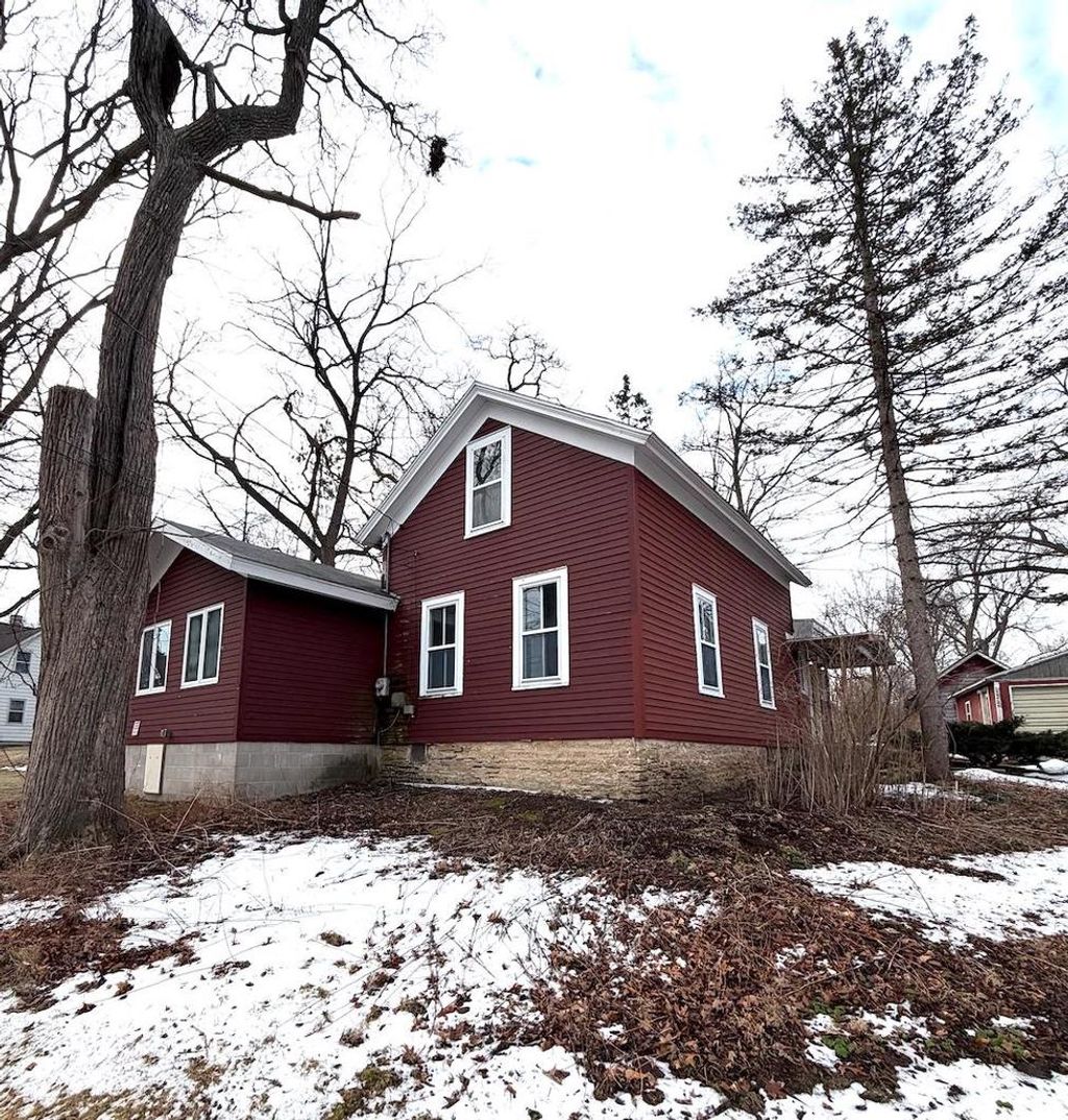 Photo of 229 W Mill STREET, Poynette, WI 53955 (MLS # 2018998)