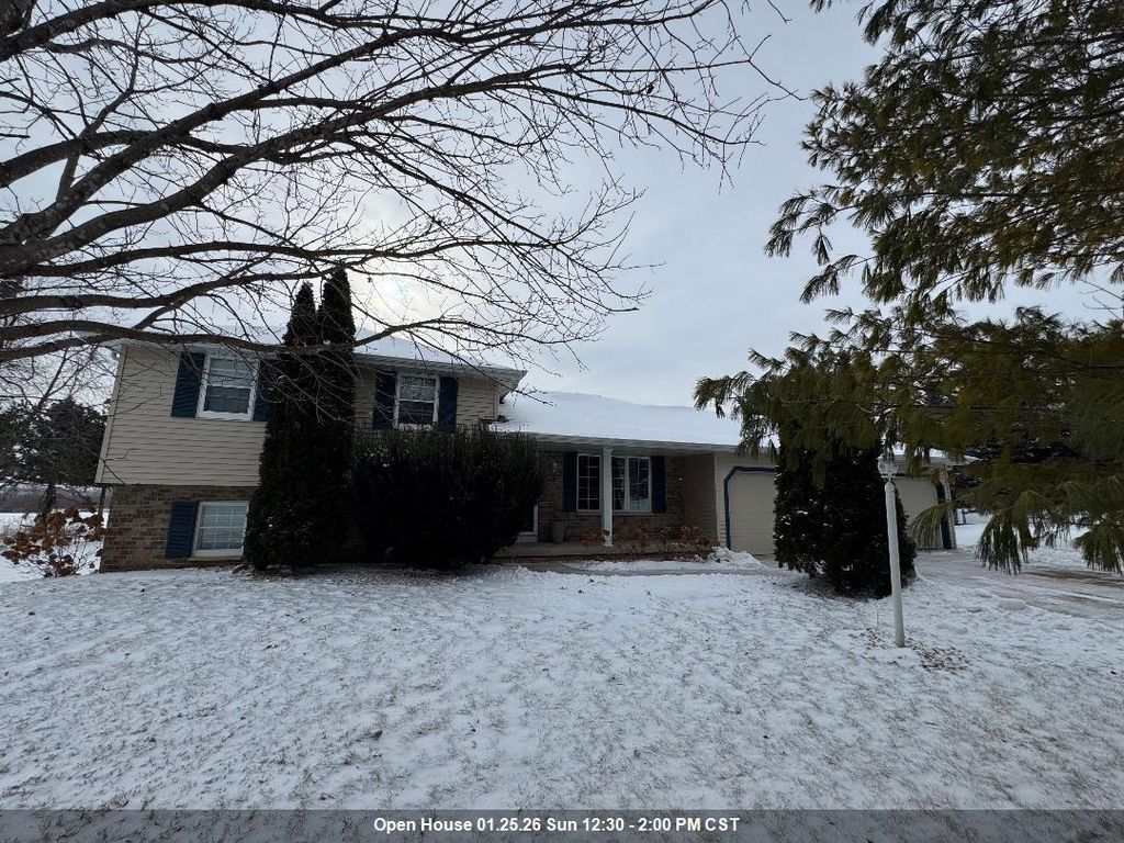 Photo of W6875 Hummock DRIVE, Greenville, WI 54942 (MLS # 50320246)